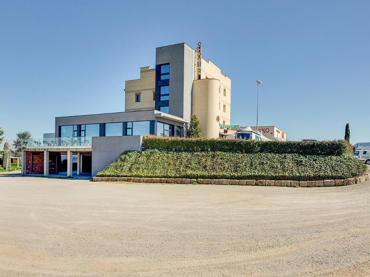 Hotel Restaurante Blanc I Negre 2 Agramunt Kültér fotó