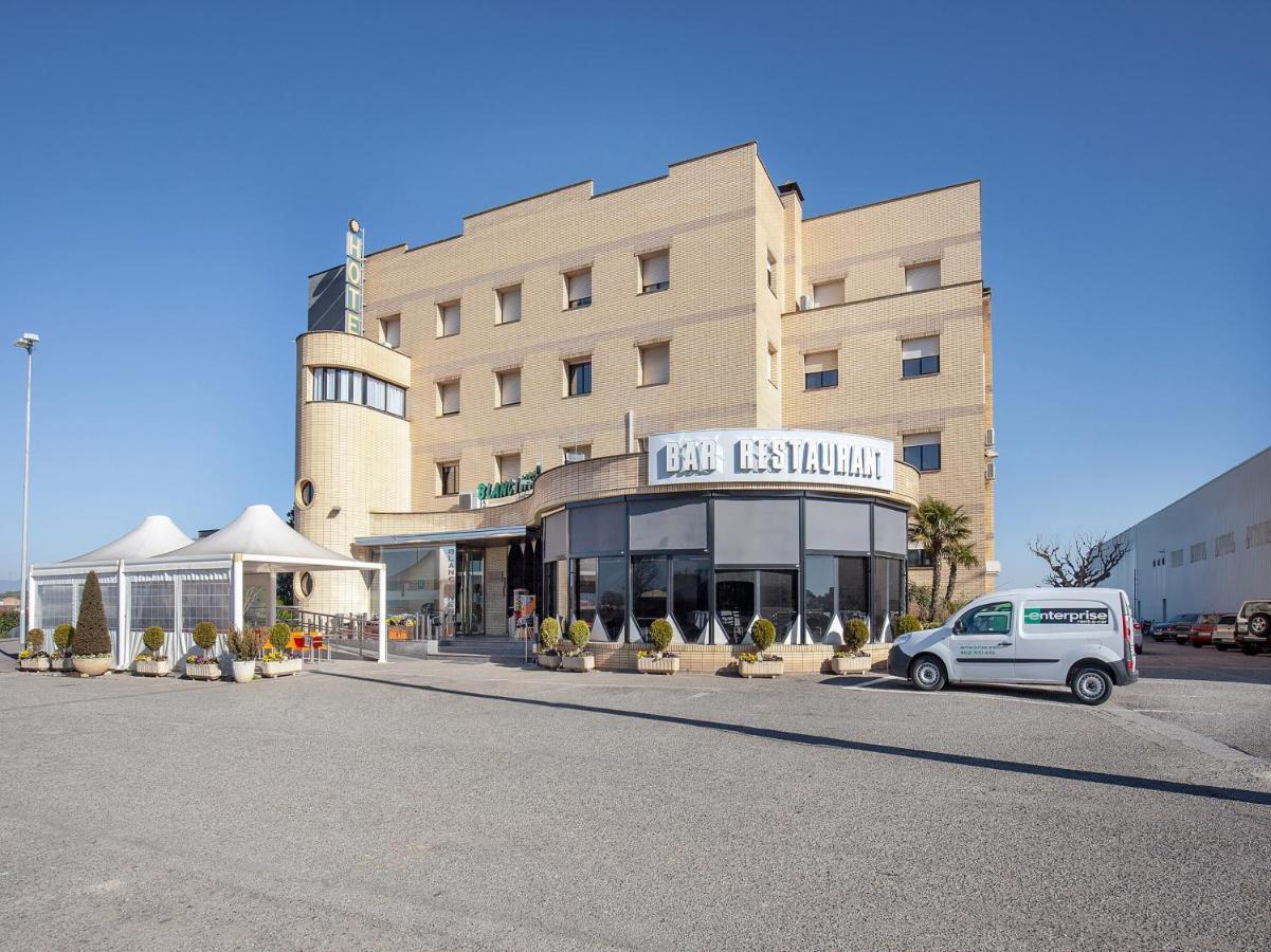 Hotel Restaurante Blanc I Negre 2 Agramunt Kültér fotó